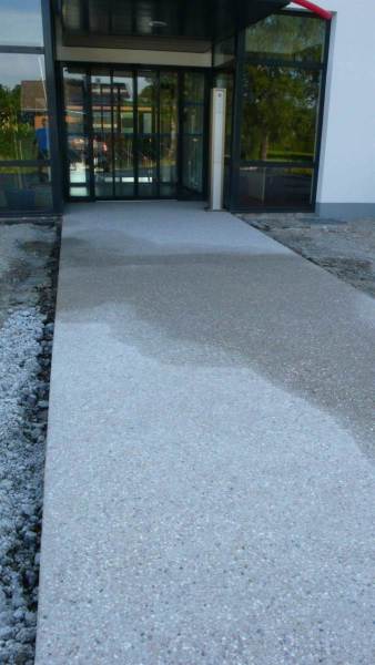 baradel-mineral-beton-desactive-2-scaled