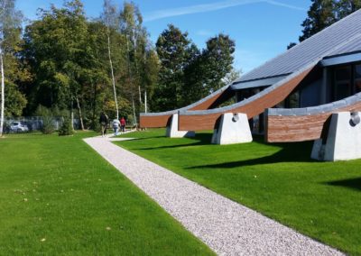 Gazon et circulation gravillon