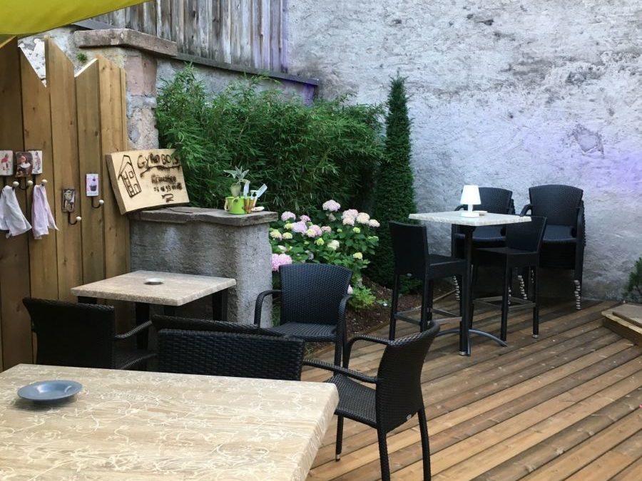 Terrasse bois avec mobilier