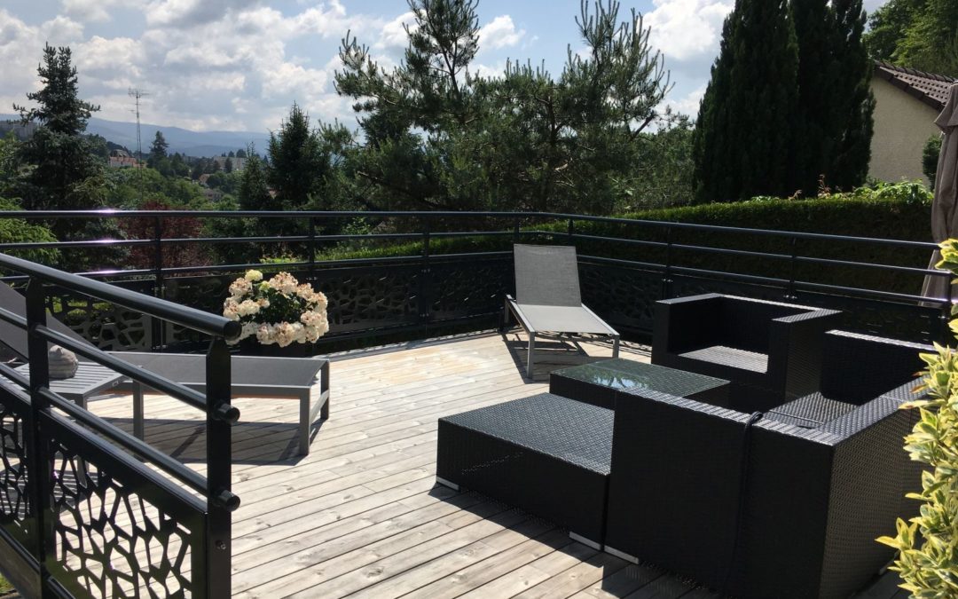 Terrasse sur pilotis